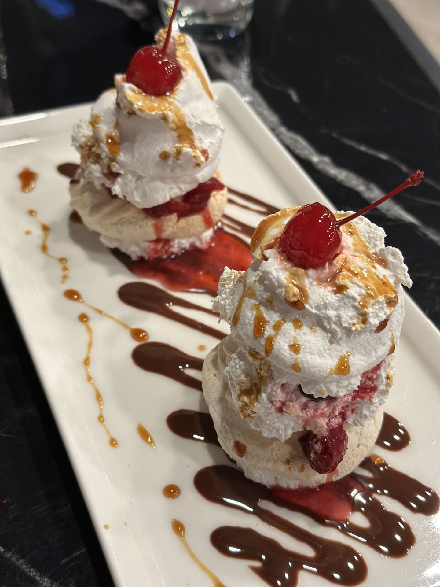 Meringue dessert